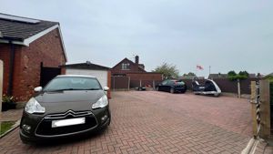 Photo 16- click for photo gallery